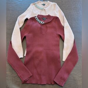 New Look Sweaters 2 Pack in Burgundy & Pink with Chain